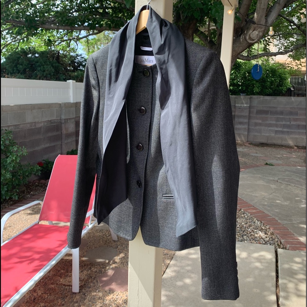 Max Mara blazer size 10 (European 40)